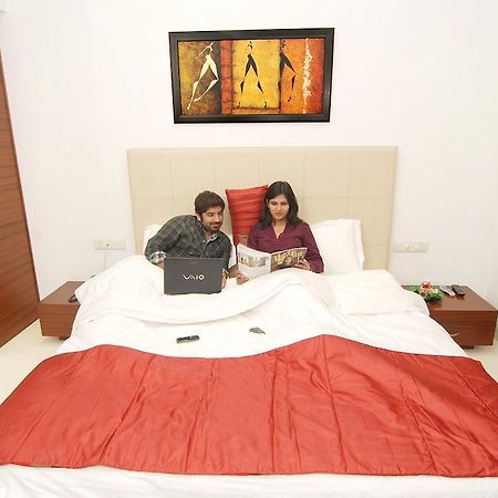Hotel White Lotus à Gurgaon Extérieur photo
