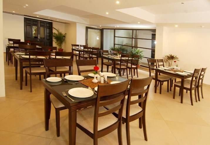 Hotel White Lotus à Gurgaon Extérieur photo