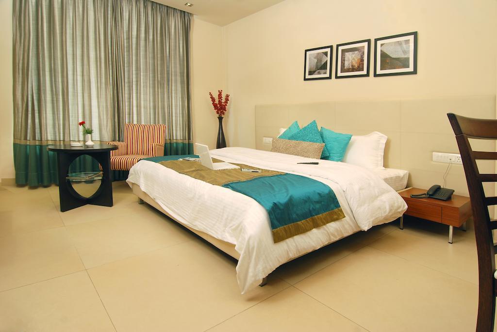 Hotel White Lotus à Gurgaon Extérieur photo